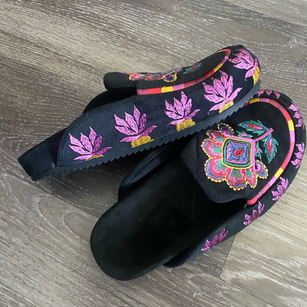 ❌SOLD Farm Rio clogs